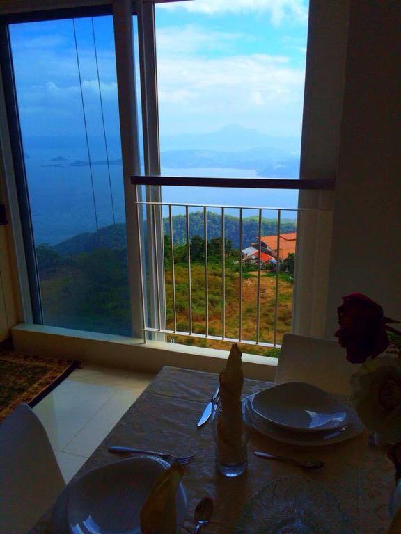 Matlocs @ Wind Residences Tagaytay City ภายนอก รูปภาพ